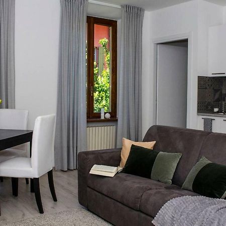 Joivy Cute 1-Bedroom Flat Next To Lake Комо Екстериор снимка